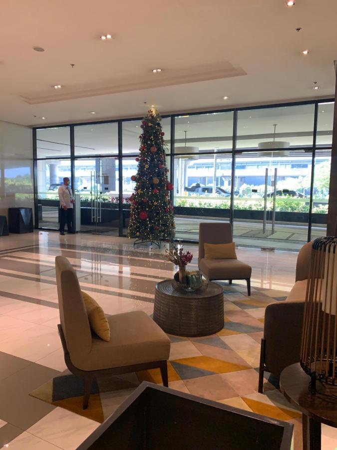 81 Newport Boulevard Cluster 4 - 8F Across Naia Airport, Terminal 3 帕赛 外观 照片